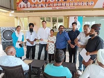 यूथ सिख सेवा समिति भिलाई का सराहनीय कदम: बच्चों की शिक्षा और महिला सशक्तिकरण के लिए चेक व सिलाई मशीन का वितरण