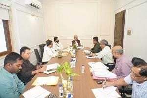 अटल जी की आदमकद प्रतिमा से होगा नई राजधानी का स्वागत: सांसद बृजमोहन अग्रवाल... 1 अटल जी की आदमकद प्रतिमा से होगा नई राजधानी का स्वागत: सांसद बृजमोहन अग्रवाल...