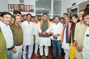 नवनियुक्त शिक्षा मंत्री गजेन्द्र यादव का का धमधा, साजा, बेमेतरा में भव्य स्वागत...