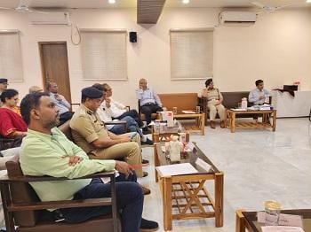 “दुर्ग यातायात पुलिस का अध्ययन: दुर्घटनाओं पर नियंत्रण में Enforcement और Engineering का प्रत्यक्ष प्रभाव”...