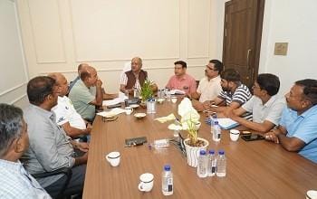 राजधानी रायपुर में होगा सांसद खेल महोत्सव का भव्य आयोजन,सांसद बृजमोहन ने ली तैयारी बैठक... 6 राजधानी रायपुर में होगा सांसद खेल महोत्सव का भव्य आयोजन,सांसद बृजमोहन ने ली तैयारी बैठक...