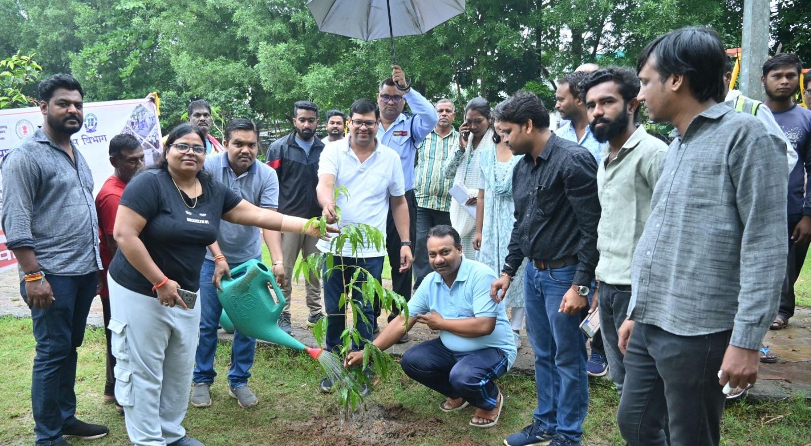 स्वच्छता ही सेवा अभियान 25 हेतु आयुक्त ने श्रमदान कर सफाई में सहयोग करने दिलाए शपथ...