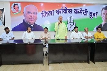 कांग्रेस पार्टी को मजबूत बनाने के लिए एकजुट होकर करें काम करें कार्यकर्ता, पार्टी की नीतियों को जन-जन तक पहुंचाएं - ताम्रध्वज साहू