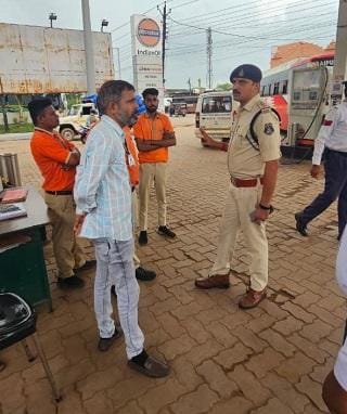 "ऑपरेशन सुरक्षा" सड़क सुरक्षा हेतु ट्रैफिक पुलिस दुर्ग की सतत कार्यवाही