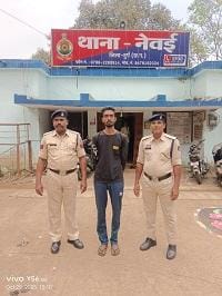 रिसाली में नौकर ने ही की चोरी, अलमारी से उड़ाए ₹10,000 | नेवई पुलिस ने आरोपी को किया गिरफ्तार... 1 रिसाली में नौकर ने ही की चोरी, अलमारी से उड़ाए ₹10,000 | नेवई पुलिस ने आरोपी को किया गिरफ्तार...