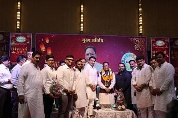 रायपुर में सीमेंट ट्रांसपोर्ट एसोसिएशन का दीपावली मिलन समारोह: इंद्रजीत सिंह छोटू ने दिव्यांग बच्चों संग मनाई विशेष दीपावली
