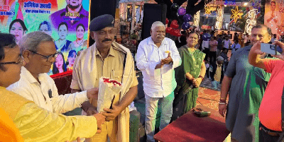 छठ पर्व पर उत्कृष्ट यातायात प्रबंधन हेतु दुर्ग यातायात पुलिस सम्मानित — श्रद्धालुओं की सुविधा एवं सुरक्षा हेतु व्यापक व्यवस्था