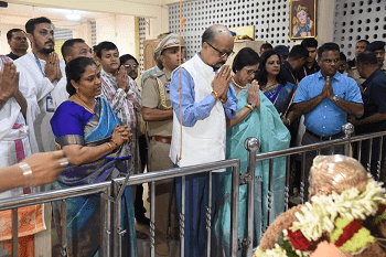राज्यपाल रमेन डेका ने भिलाई स्कंदाश्रम में की पूजा अर्चना, प्रदेश की खुशहाली के लिए की कामना...