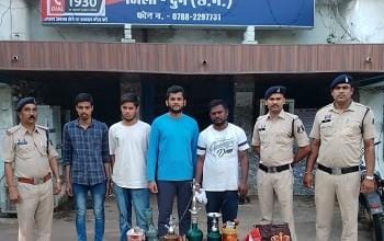 दुर्ग पुलिस की नशा विरोधी बड़ी कार्रवाई: हुक्का बार संचालक और तीन ग्राहक गिरफ्तार...