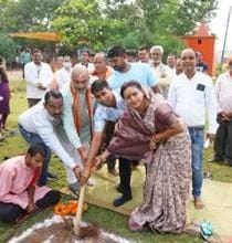 दुर्ग ग्रामीण विधायक ललित चंद्राकर ने ग्राम नगपुरा में 20 लाख रुपए की नवीन विकास कार्यों की आधार शिला रखी...