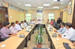 ‘मेरा भिलाई–मेरा अभिमान’ विषय पर आयोजित निबंध प्रतियोगिता के प्रतिभागी हुए पुरस्कृत... 2 ‘मेरा भिलाई–मेरा अभिमान’ विषय पर आयोजित निबंध प्रतियोगिता के प्रतिभागी हुए पुरस्कृत...