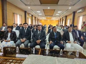 जिला न्यायालय दुर्ग में ग्रीन दीपावली मनाने कार्यशाला आयोजित...