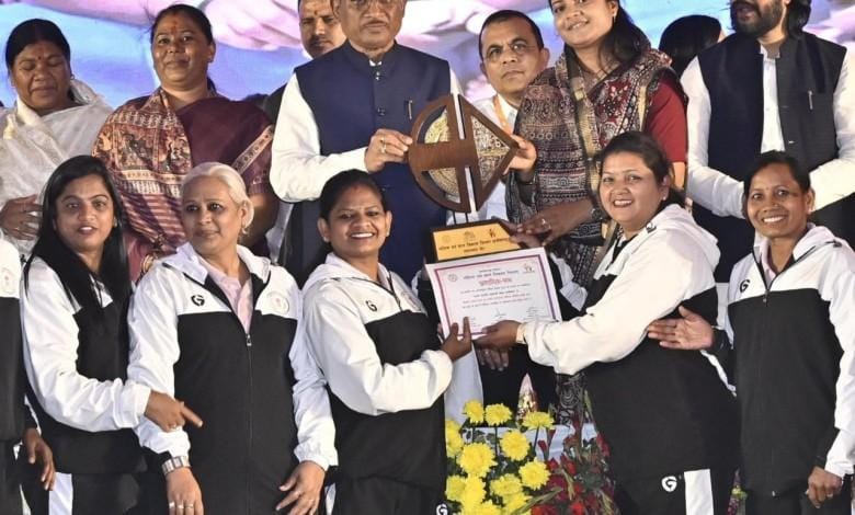 नई उड़ान, नया क्षितिज - छत्तीसगढ़ में महतारियों के सशक्तिकरण की कहानी