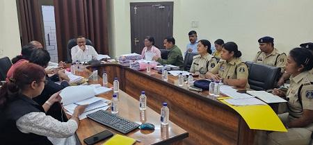 पुलिस महानिरीक्षक दुर्ग रेंज द्वारा आयोजित रेंज स्तरीय दोषमुक्ति प्रकरणों की समीक्षा बैठक...