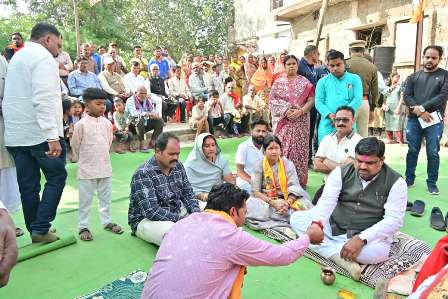 1.73 की राशि से संवरेंगी दुर्ग की सड़के, मंत्री गजेन्द्र यादव ने किया भूमिपूजन, दुर्ग विधानसभा के 5 वार्डों में बनेंगे सीसी रोड