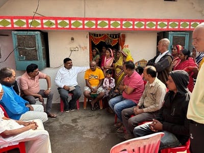 केबिनेट मंत्री गजेन्द्र यादव पहुँचे पीड़ित परिवारों के बीच, प्रसव के दौरान मौत की घटना पर जताये संवेदना...