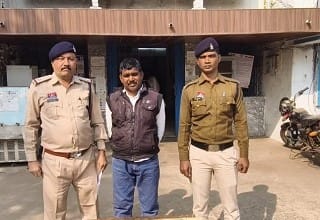 CG NEWS: सुपेला पुलिस ने हत्या के प्रयास के आरोपी को किया गिरफ्तार, हमले में घायल युवक ICU में भर्ती