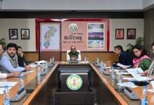 आधार कार्ड सभी को उपलब्ध करायें: मुख्य सचिव विकासशील...