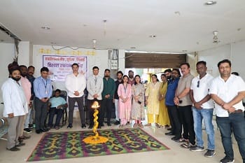 HDFC बैंक सुपेला में विशाल रक्तदान शिविर, सर्व समाज कल्याण समिति ने दिया सहयोग... 1 HDFC बैंक सुपेला में विशाल रक्तदान शिविर, सर्व समाज कल्याण समिति ने दिया सहयोग...