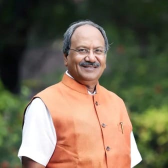 वाइब्रेंट विलेजेज़ प्रोग्राम-I की समीक्षा में सांसद बृजमोहन अग्रवाल की निर्णायक पहल...