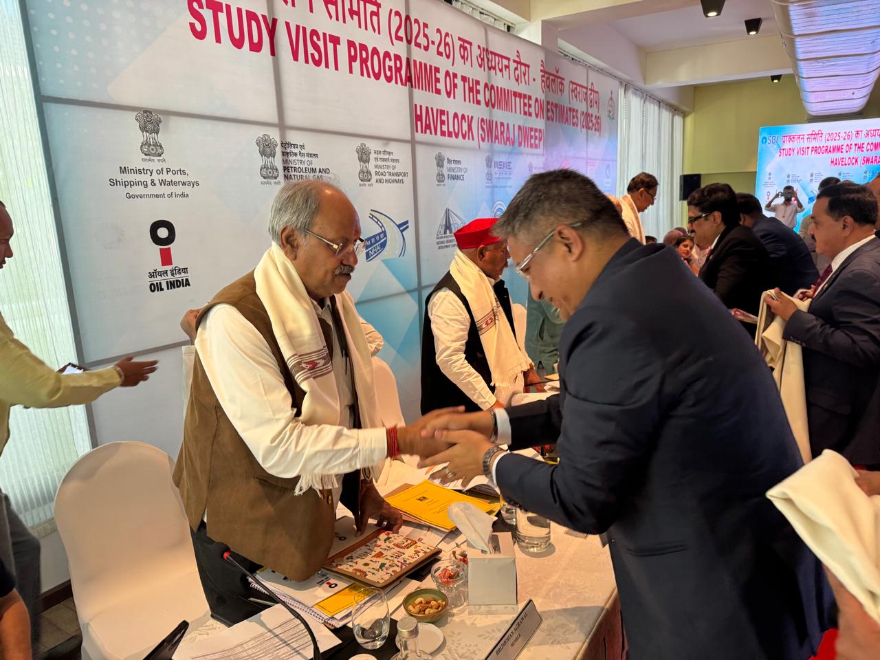 अंडमान-निकोबार में पोर्ट इंफ्रास्ट्रक्चर और नेट ज़ीरो पहल की समीक्षा, सांसद बृजमोहन अग्रवाल ने दिए अहम निर्देश...