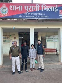दुर्ग पुलिस की त्रिनयन एप्प से मिली सफलता: मोबाईल दुकान का शटर तोडकर मोबाईल एवं नगदी चोरी करने वाले दो शातिर चोर गिरफ्तार...