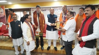 वरिष्ठ भाजपा कार्यकर्ताओं और शतकवीरों का सम्मान अटल जी को सच्ची श्रद्धांजलि: बृजमोहन...