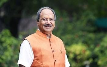 सांसद बृजमोहन अग्रवाल ने ग्वालियर में वरिष्ठ पत्रकार डॉ. हिमांशु द्विवेदी के पिता स्व. कीर्ति नारायण द्विवेदी को दी श्रद्धांजलि*