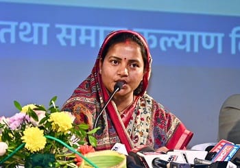 महिला एवं बाल विकास की योजनाओं से छत्तीसगढ़ में सशक्तिकरण की नई इबारत: मंत्री लक्ष्मी राजवाड़े 3 महिला एवं बाल विकास की योजनाओं से छत्तीसगढ़ में सशक्तिकरण की नई इबारत: मंत्री लक्ष्मी राजवाड़े