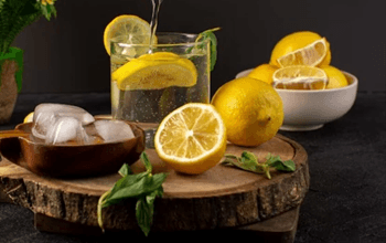 नींबू पानी कितने दिन पीना चाहिए, आयुर्वेदिक और वैज्ञानिक दृष्टिकोण से जानिए इसके फायदे और नुकसान...