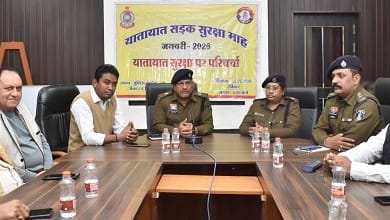 यातायात सड़क सुरक्षा माह के अंतर्गत पुलिस कंट्रोल रूम सेक्टर-6, भिलाई में यातायात सुरक्षा पर परिचर्चा का आयोजन...