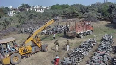 जिले के थानों में वर्षों से लावारिश पड़े लादावा वाहन हुए नीलाम... 5 जिले के थानों में वर्षों से लावारिश पड़े लादावा वाहन हुए नीलाम...