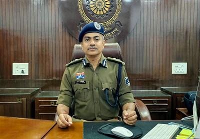 दुर्ग रेंज को मिला नया IG: IPS अभिषेक शांडिल्य ने संभाला पुलिस महानिरीक्षक का पदभार...
