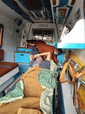 ऑपरेशन सुरक्षा के तहत यातायात पुलिस द्वारा त्वरित ग्रीन कॉरिडोर बनाकर 67 वर्षीय महिला मरीज को सुरक्षित अस्पताल पहुँचाया गया...