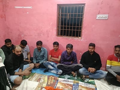 Durg News: नंदिनी नगर में जुए के फड़ पर दुर्ग पुलिस की बड़ी रेड, 21 आरोपी गिरफ्तार... 1 Durg News: नंदिनी नगर में जुए के फड़ पर दुर्ग पुलिस की बड़ी रेड, 21 आरोपी गिरफ्तार...