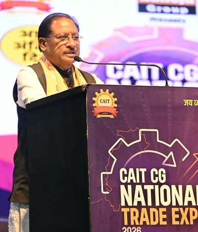 विकसित भारत के संकल्प के साथ विकसित छत्तीसगढ़ की ओर तेजी से बढ़ रहा प्रदेश : व्यापार एवं उद्योग के लिए छत्तीसगढ़ में बना है अनुकूल माहौल - मुख्यमंत्री विष्णुदेव साय 3 विकसित भारत के संकल्प के साथ विकसित छत्तीसगढ़ की ओर तेजी से बढ़ रहा प्रदेश : व्यापार एवं उद्योग के लिए छत्तीसगढ़ में बना है अनुकूल माहौल - मुख्यमंत्री विष्णुदेव साय