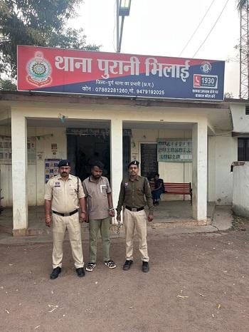 अड्डेबाजी पर दुर्ग पुलिस की सख्ती, धारदार हथियार लेकर घूम रहा आरोपी पुरानी भिलाई से गिरफ्तार