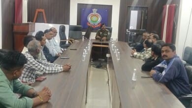 ऑपरेशन सुरक्षा: भिलाई में हेलमेट और सीट बेल्ट अभियान तेज... 4 ऑपरेशन सुरक्षा: भिलाई में हेलमेट और सीट बेल्ट अभियान तेज...