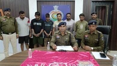 दुर्ग पुलिस की बड़ी कार्रवाई: नाकाबंदी में 6 आरोपी गिरफ्तार, 8 चोरी मामलों का खुलासा, ₹7.15 लाख का माल बरामद...