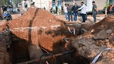 आयुक्त ने किए निर्माणाधीन पानी की टंकी का अवलोकन...