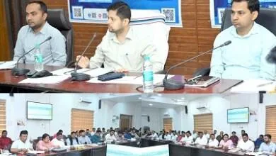 बायोमेट्रिक अटेंडेंस पर ध्यान दें अधिकारी, सभी कार्यालयों में ई-ऑफिस लागू हो — कलेक्टर अभिजीत सिंह