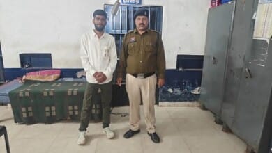 युवती से गाली-गलौज, मारपीट और छेड़छाड़ का मामला: फरार आरोपी गिरफ्तार, न्यायिक रिमांड पर भेजा गया...