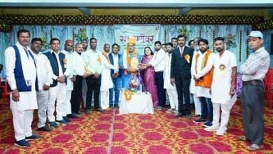 डुडेरा में आयोजित भव्य मंडाई मिलन समारोह में शामिल हुए दुर्ग ग्रामीण विधायक ललित चंद्राकर...