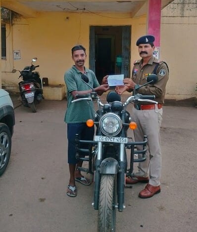 01 फरवरी 2026 से जिले के 05 प्रमुख चौक-चौराहों पर विशेष वाहन जांच अभियान जारी...