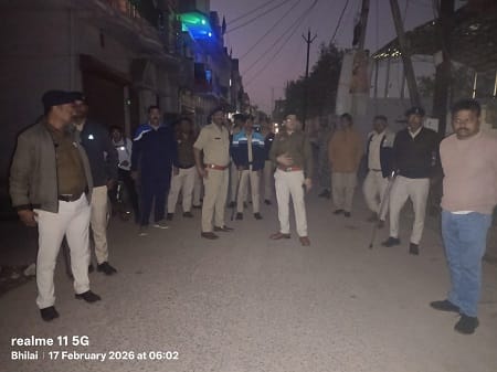 दुर्ग में सुबह-सुबह पुलिस का बड़ा कॉम्बिंग ऑपरेशन: 2.10 किलो गांजा जब्त, 4 आरोपी गिरफ्तार...