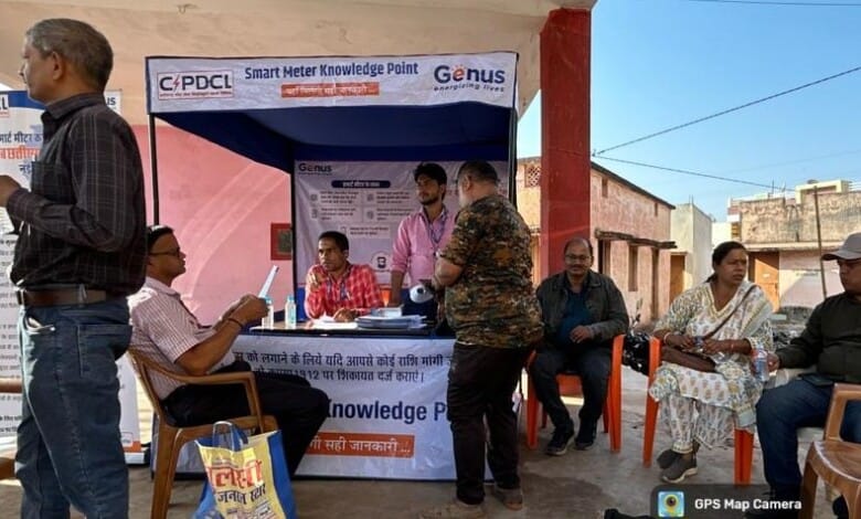 स्मार्ट मीटर, स्मार्ट सुविधा: वैशाली नगर और कोहका के शिविरों में उपभोक्ताओं ने जानी आधुनिक बिजली प्रबंधन की खूबियांॅ