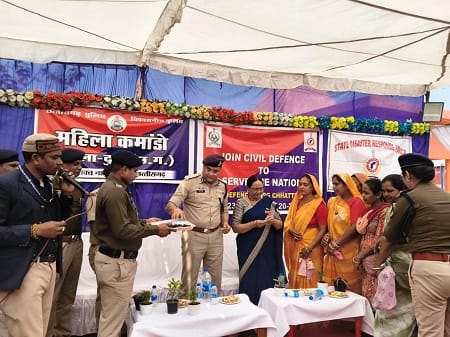 दुर्ग के थाना अंडा में 500 महिला कमांडो को सिविल डिफेंस प्रशिक्षण, आपदा प्रबंधन व नशा मुक्ति का लिया संकल्प...