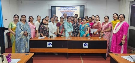 ब्लास्ट फर्नेस कर्मियों की धर्मपत्नियों हेतु “हम भी हैं तैयार” विशेष नागरिक सुरक्षा कार्यशाला आयोजित 1 ब्लास्ट फर्नेस कर्मियों की धर्मपत्नियों हेतु “हम भी हैं तैयार” विशेष नागरिक सुरक्षा कार्यशाला आयोजित