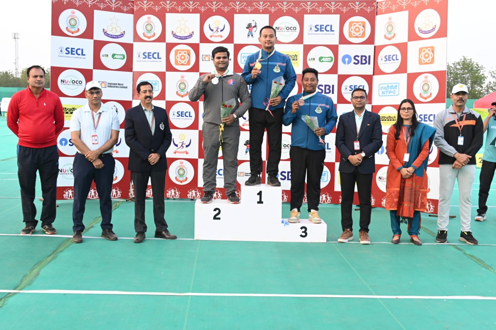 भिलाई में 14वीं अखिल भारतीय पुलिस तीरंदाजी प्रतियोगिता: तीसरे दिन 56 पदक वितरित, ITBP शीर्ष पर... 12 भिलाई में 14वीं अखिल भारतीय पुलिस तीरंदाजी प्रतियोगिता: तीसरे दिन 56 पदक वितरित, ITBP शीर्ष पर...