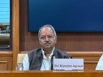 संसदीय स्थायी समिति की बैठक में सांसद बृजमोहन अग्रवाल ने उठाई छत्तीसगढ़ के किसानों की आवाज; उर्वरकों की निर्बाध आपूर्ति पर दिया जोर...